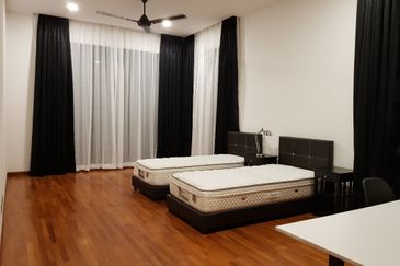 Isola Villa @ Senibong Cove