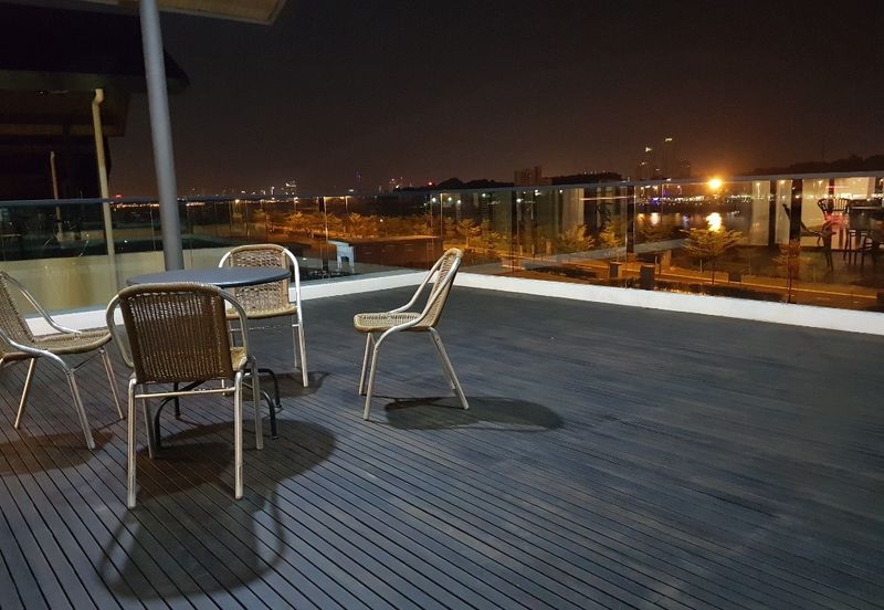 Isola Villa @ Senibong Cove