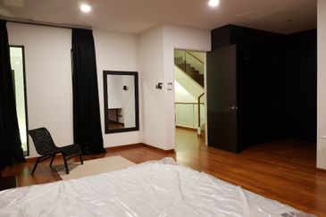 Isola Villa @ Senibong Cove