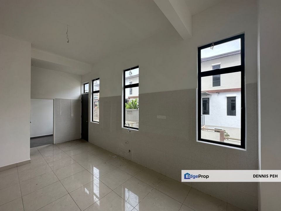 Bandar Cemerlang@Breeze 3-stry Cluster House For Sale (Endlot), Johor, Ulu Tiram