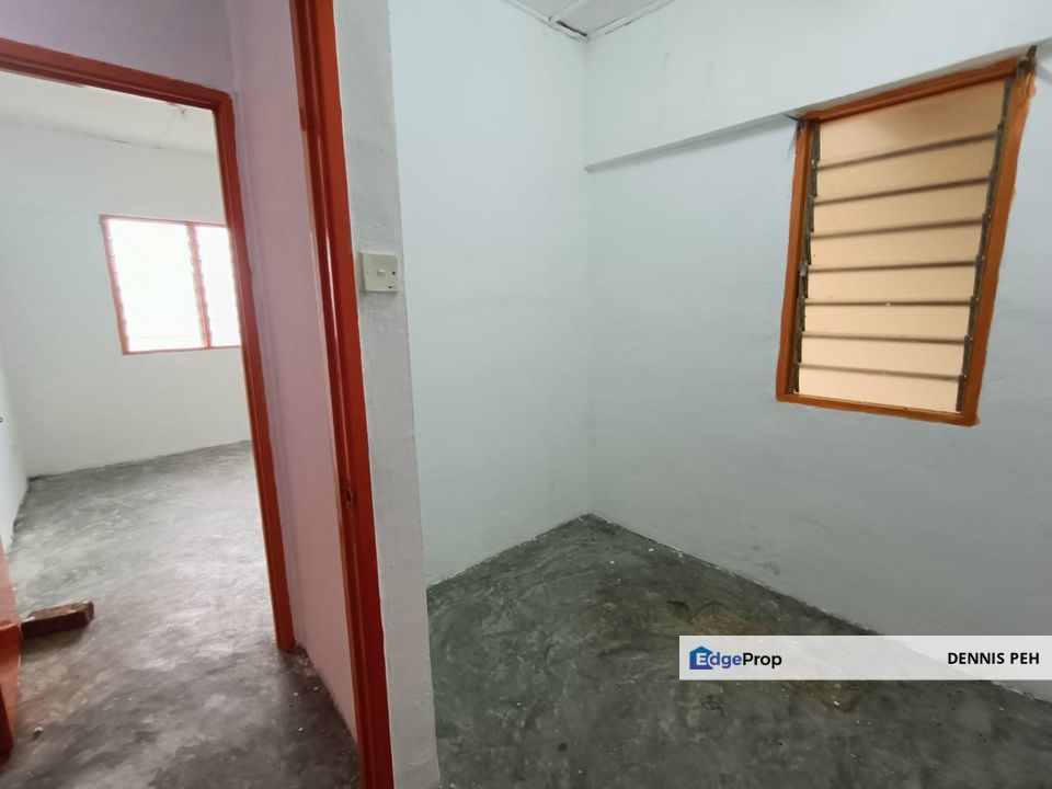 Bunga Daisi Plentong Low Cost Flat For Sale (Level 5), Johor, Pasir Gudang