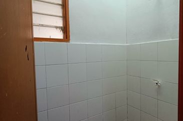 Flat Taman Plentong Utama