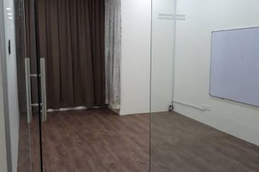 Taman Mount Austin Commercial