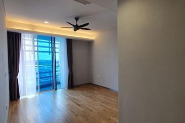 Pinetree, Puteri Harbour