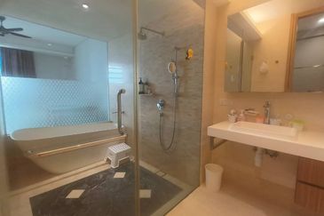 Pinetree, Puteri Harbour