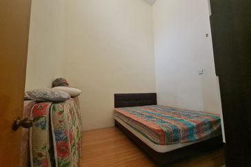 Pulai Utama Shop Apartment