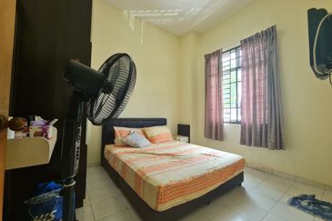 Pulai Utama Shop Apartment
