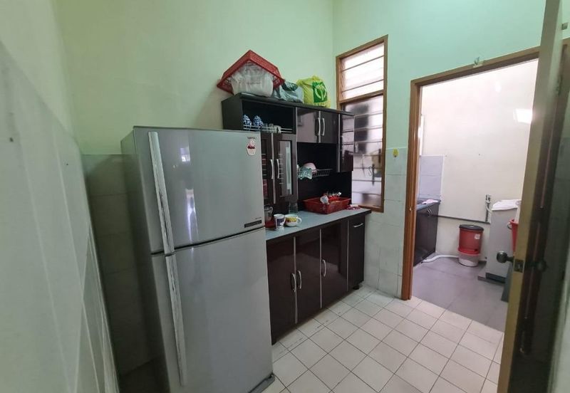 Pulai Utama Shop Apartment