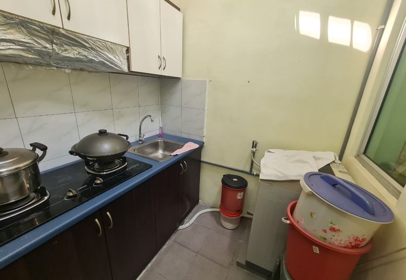 Pulai Utama Shop Apartment