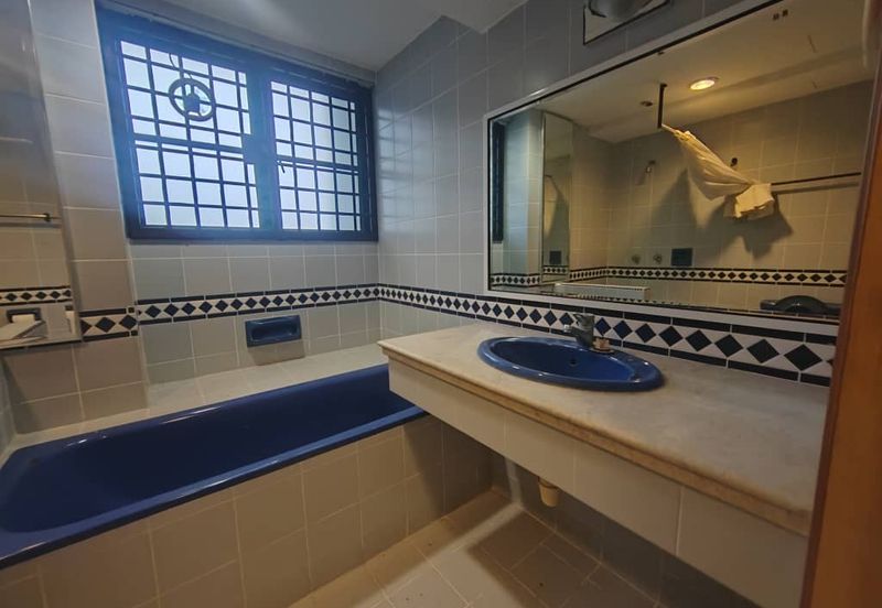 The Straits View, Bandar Baru Permas Jaya