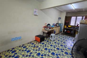 Flat Taman Ungku Tun Aminah