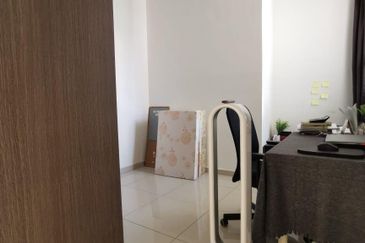 P'residen, Bandar Baru Permas Jaya