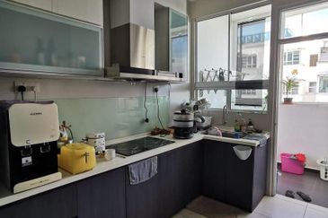 P'residen, Bandar Baru Permas Jaya