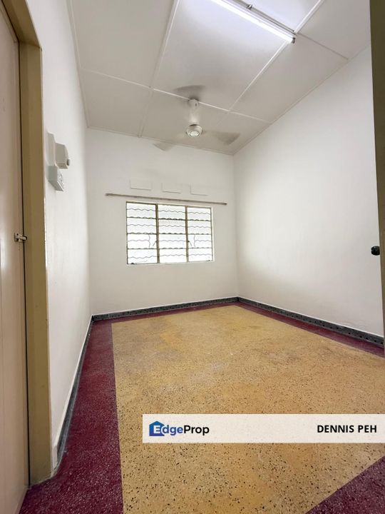 Taman Abad @Jln Wijaya 1-stry Semi-D Corner House For Rent, Johor, Johor Bahru