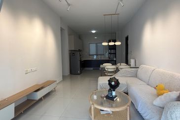 Baypoint @ Country Garden Danga Bay