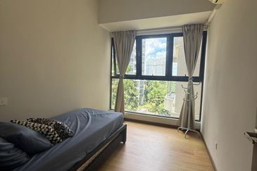 Baypoint @ Country Garden Danga Bay