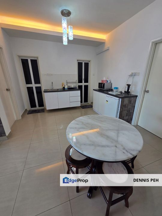 Suriamas Suites @Larkin 2rooms Middle Floor House For Sale, Johor, Johor Bahru