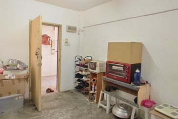 Flat Taman Plentong Utama