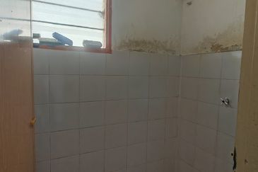 Flat Taman Plentong Utama