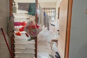 Flat Taman Plentong Utama