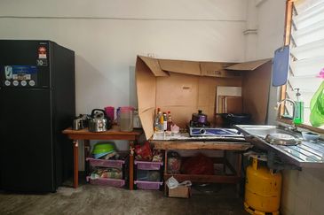 Flat Taman Plentong Utama