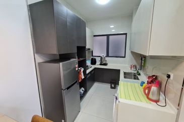 Baypoint @ Country Garden Danga Bay