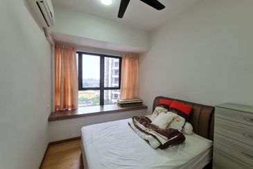 Baypoint @ Country Garden Danga Bay