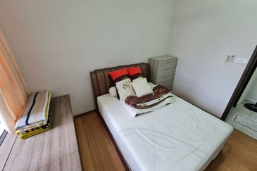 Baypoint @ Country Garden Danga Bay