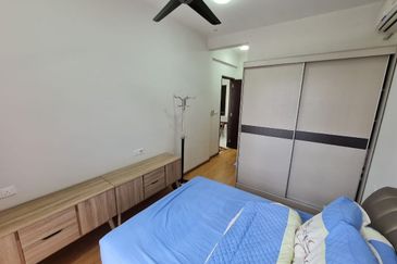 Baypoint @ Country Garden Danga Bay