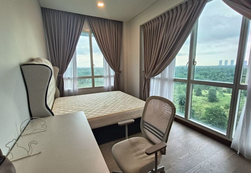 Puteri Cove Residences