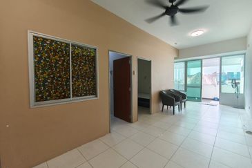 Akademik Suite @ Mount Austin