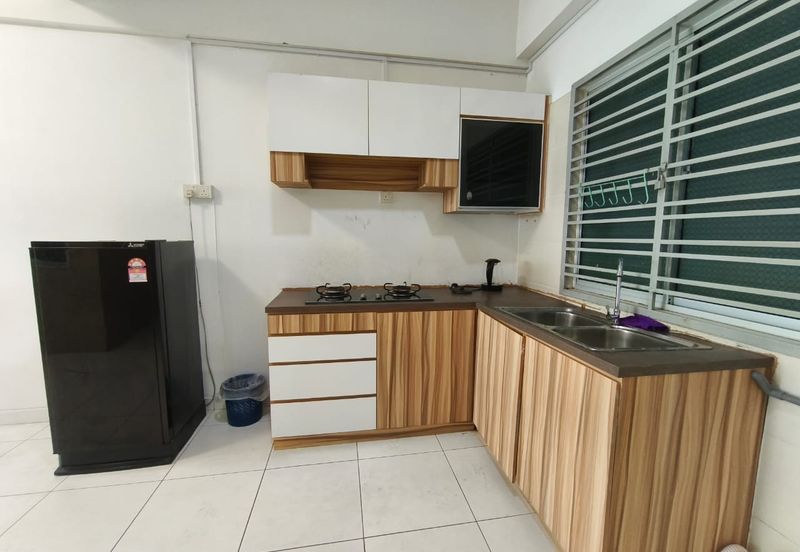 Akademik Suite @ Mount Austin