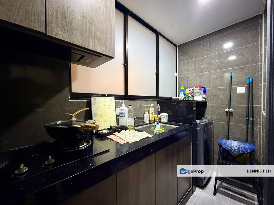 Southkey Mosaic @Jb Town 2+1rooms Full Furnish For Rent(High Floor), Johor, Johor Bahru