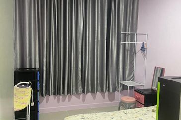 Dedaun Hijau (Greenfield Regency)