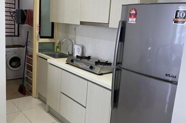 D'Summit Residences @ Kempas Utama