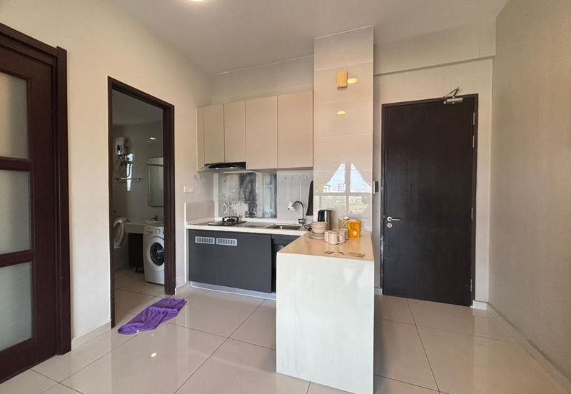 Baypoint @ Country Garden Danga Bay