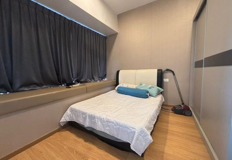 Baypoint @ Country Garden Danga Bay