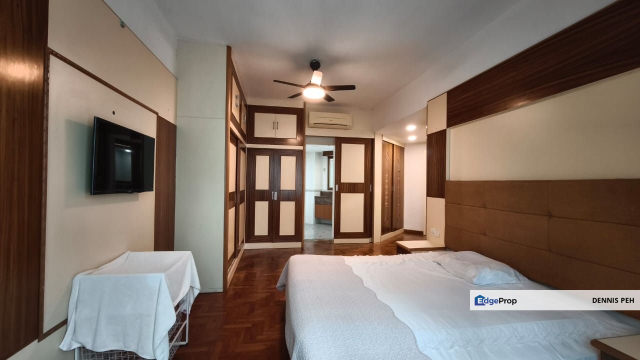 Petrie Condo @Jb Town 3+3rooms Full Furnish For Sale, Johor, Johor Bahru