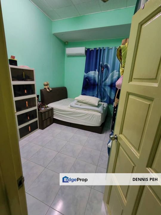 Nusa Bestari 2 Single Storey Endlot +10ft Land  House For Sale(Facing South West), Johor, Skudai