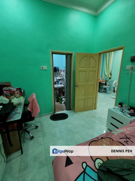 Nusa Bestari 2 Single Storey Endlot +10ft Land  House For Sale(Facing South West), Johor, Skudai