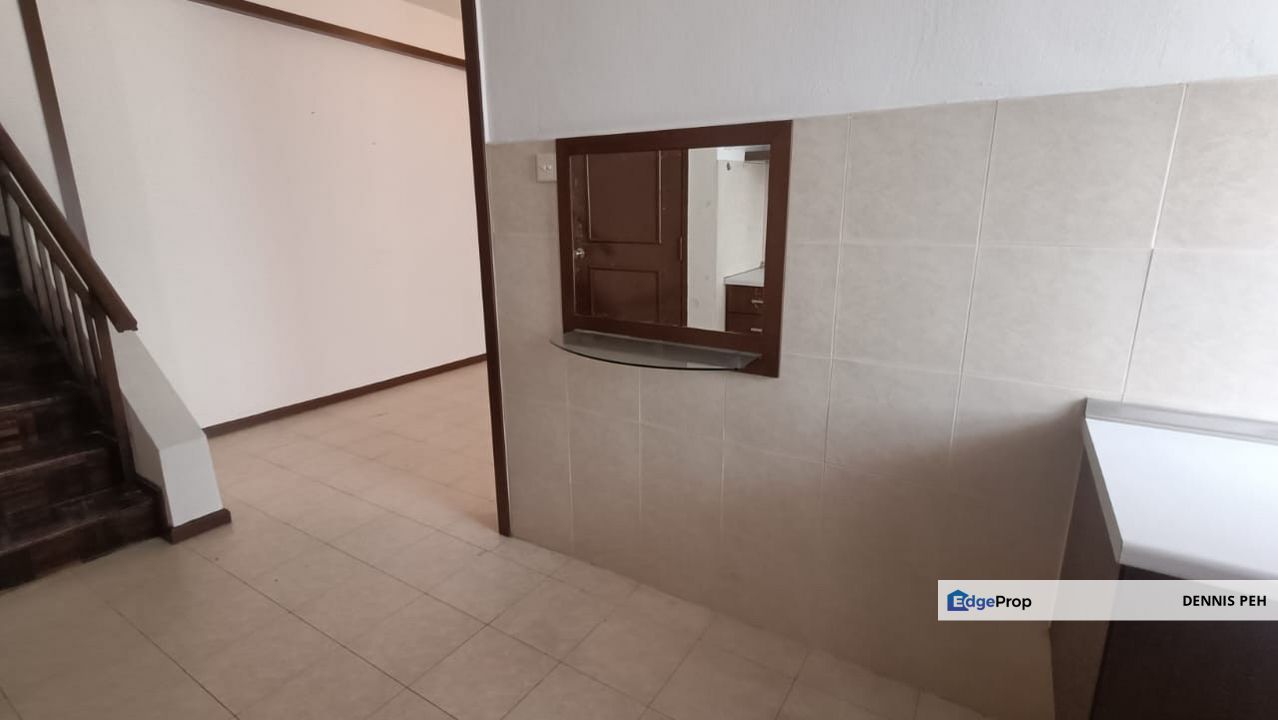 Villa Ros Townhouse @Tampoi Indah Upper Unit House For Sale, Johor, Tampoi