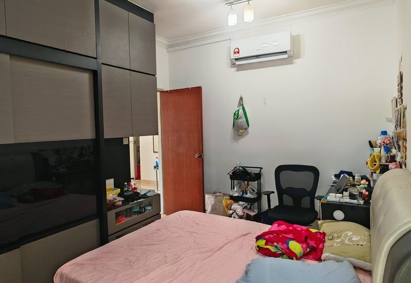 Sri Samudera Seaview Residence Suites