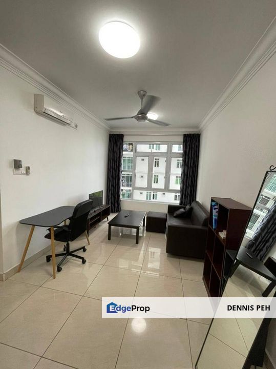 Golden Sands Residence @Jb Town 1room Middle Floor For Sale, Johor, Johor Bahru