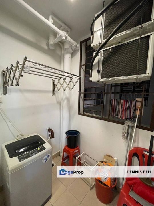 Golden Sands Residence @Jb Town 1room Middle Floor For Sale, Johor, Johor Bahru