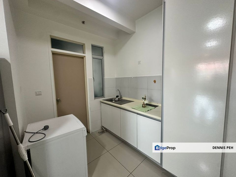 Austin Suites @Austin 1+1room Full Furnish For Rent (Ground Floor.1 Carpark), Johor, Johor Bahru