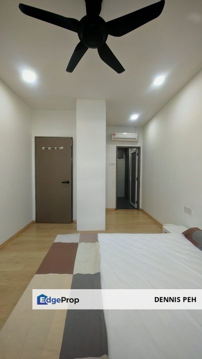 Larkin heights invesment unit 5 rooms, Johor, Johor Bahru