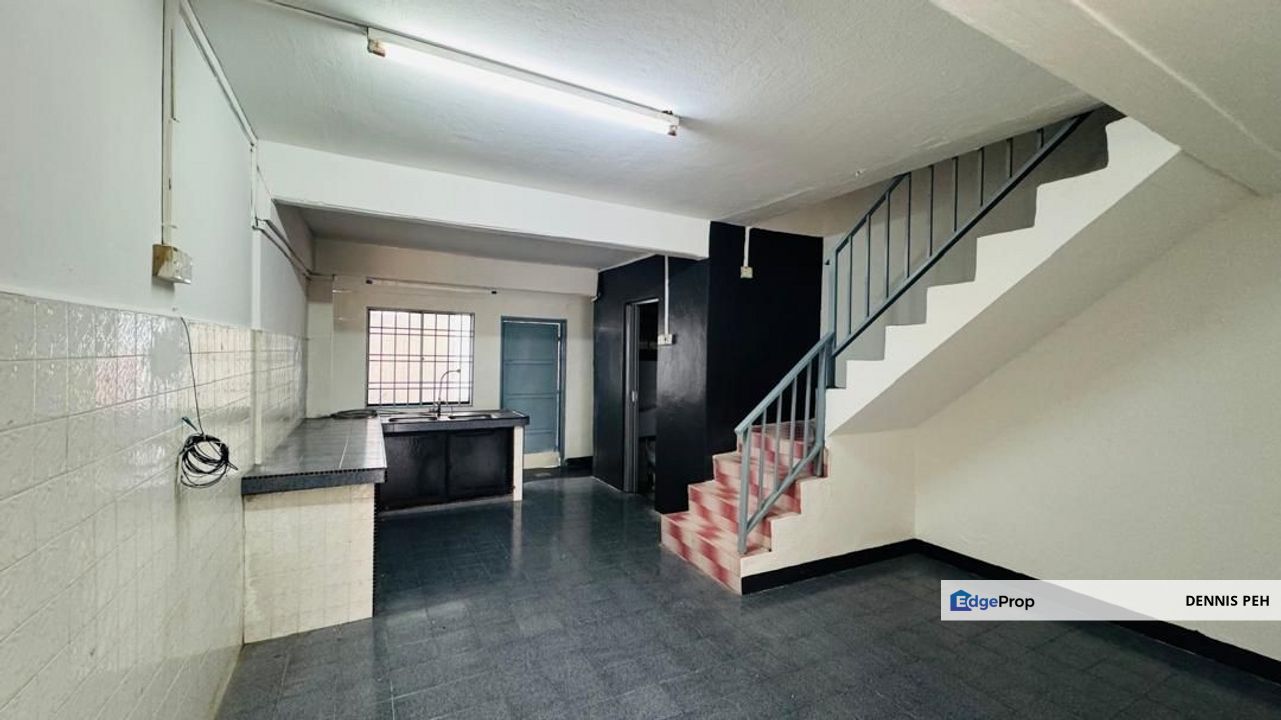 Permas Jaya @Jln Permas 2 2-stry Low Cost House For Sale (Renovated), Johor, Permas Jaya/Senibong