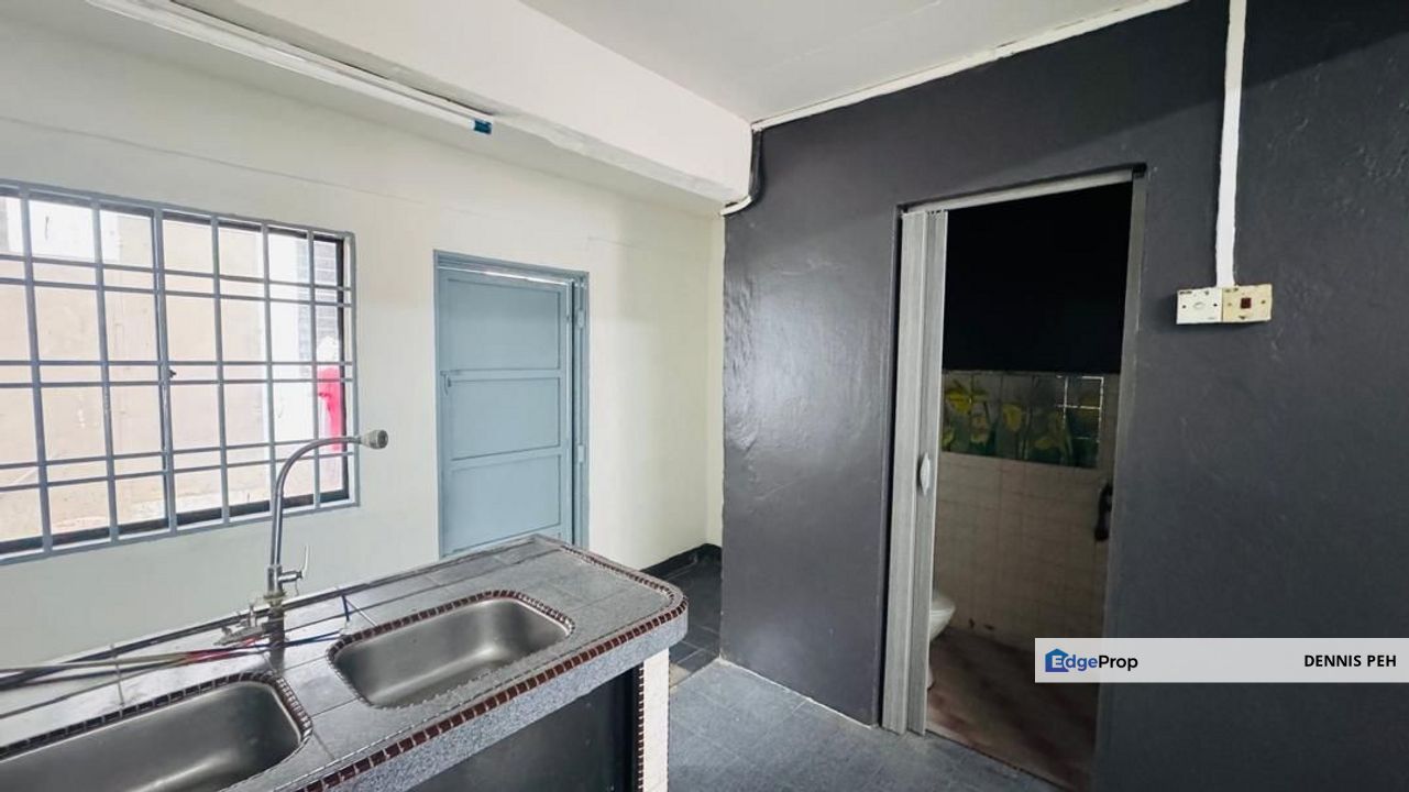 Permas Jaya @Jln Permas 2 2-stry Low Cost House For Sale (Renovated), Johor, Permas Jaya/Senibong