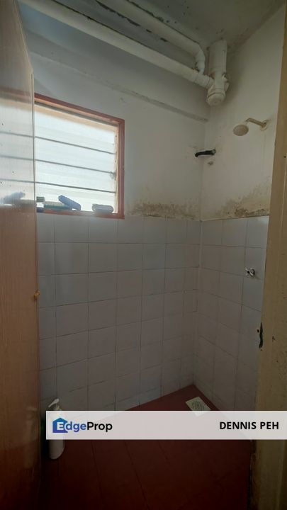 Plentong Flat Below Bank Value 3 Rooms, Johor, Masai