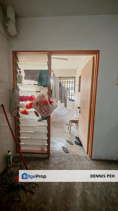 Plentong Flat Below Bank Value 3 Rooms, Johor, Masai